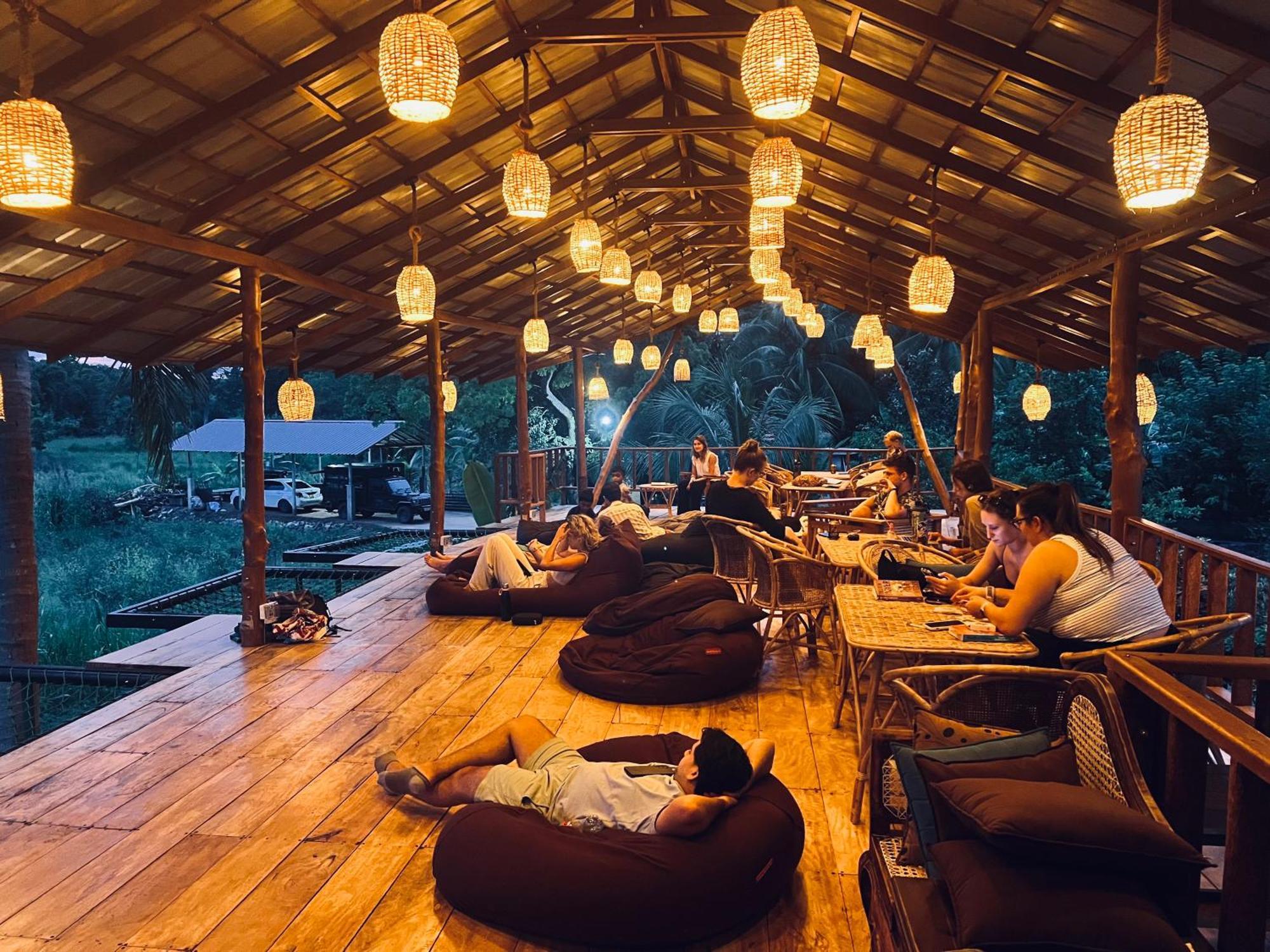 Roy's Villa Hostel Sigiriya Esterno foto
